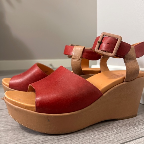 Kork-Ease 3" Red & Tan Leather Women's Wedge Shoes sz 10 - Picture 3 of 3